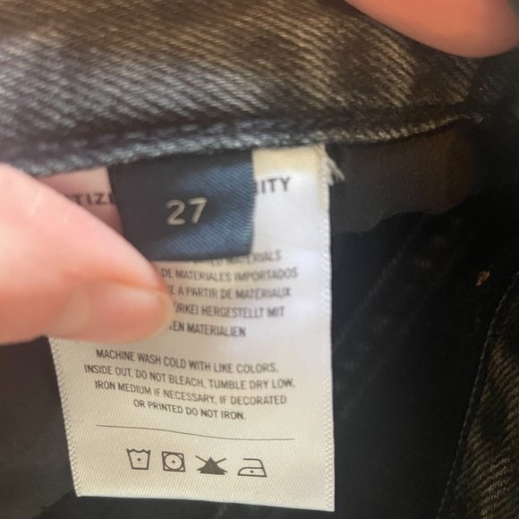 Citizens of Humanity Annabelle Short High-rise, denim cut-off shorts - Picture 4 of 5